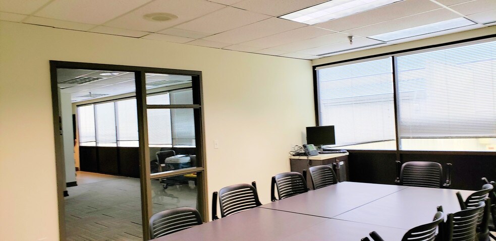 More Photos Of 231 SE Barrington Dr, Oak Harbor Medical For Lease