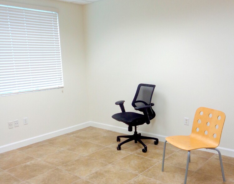 More Photos Of 1011-1039 NW 31st Ave, Pompano Beach Manufacturing For Lease