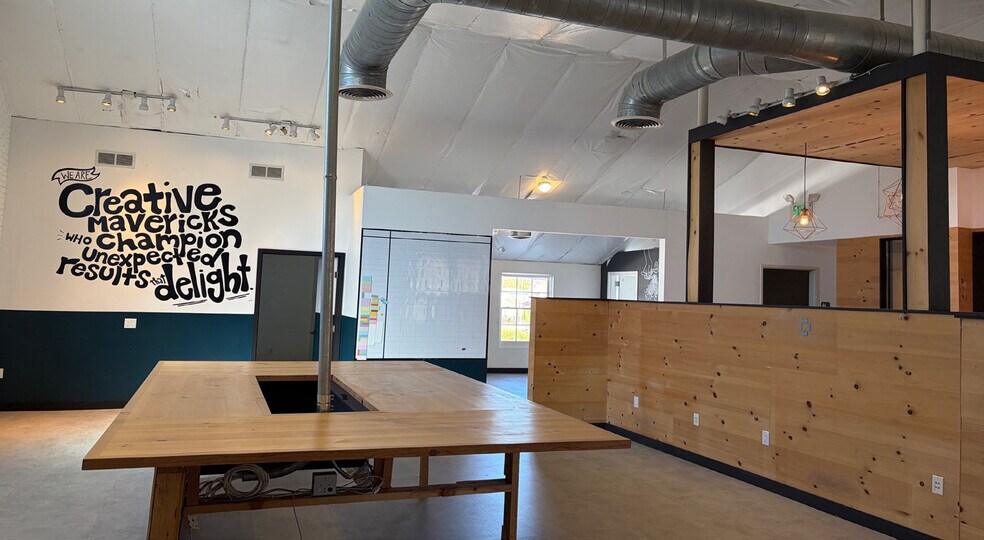 More Photos Of 11685-11695 National Blvd, Los Angeles Loft Creative Space For Lease