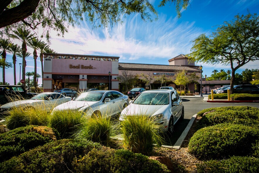 More Photos Of 1900-1990 Village Center Cir, Las Vegas Unknown For Lease