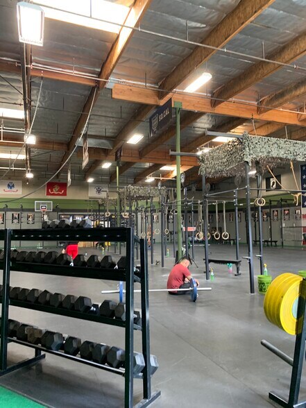 More Photos Of 1950 5th St, Norco Warehouse For Lease