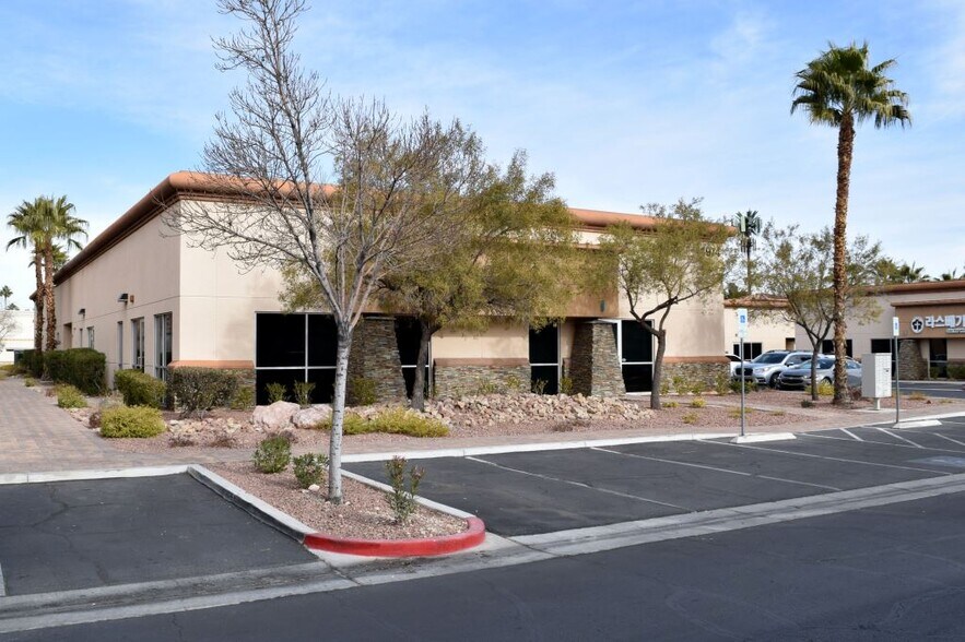 More Photos Of 4974 S Rainbow Blvd, Las Vegas Office For Sale