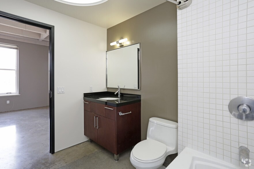 More Photos Of 411 W 5th St, Los Angeles Apartments For Lease