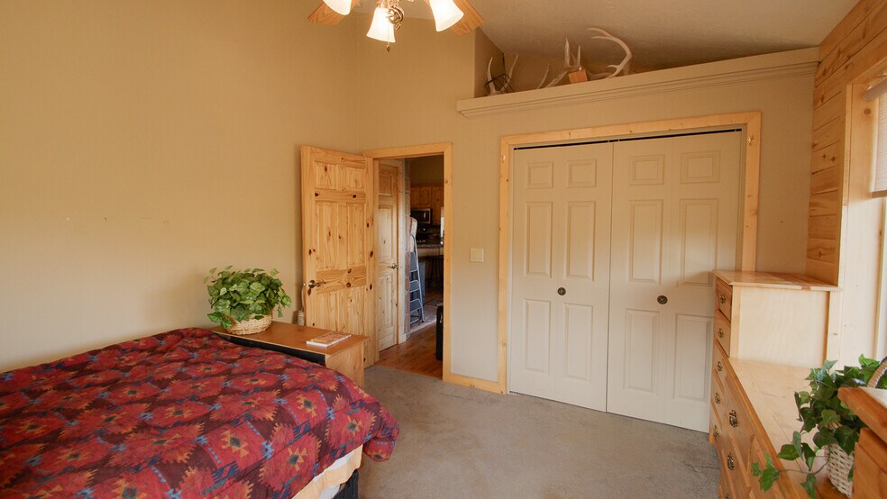 More Photos Of 897 E Cocks Comb Dr, Teasdale Land For Sale