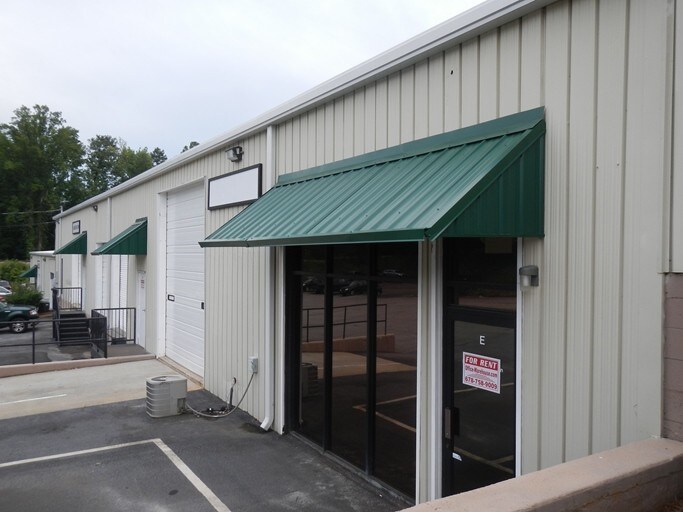 More Photos Of 297 Industrial Park Dr, Lawrenceville Warehouse For Lease