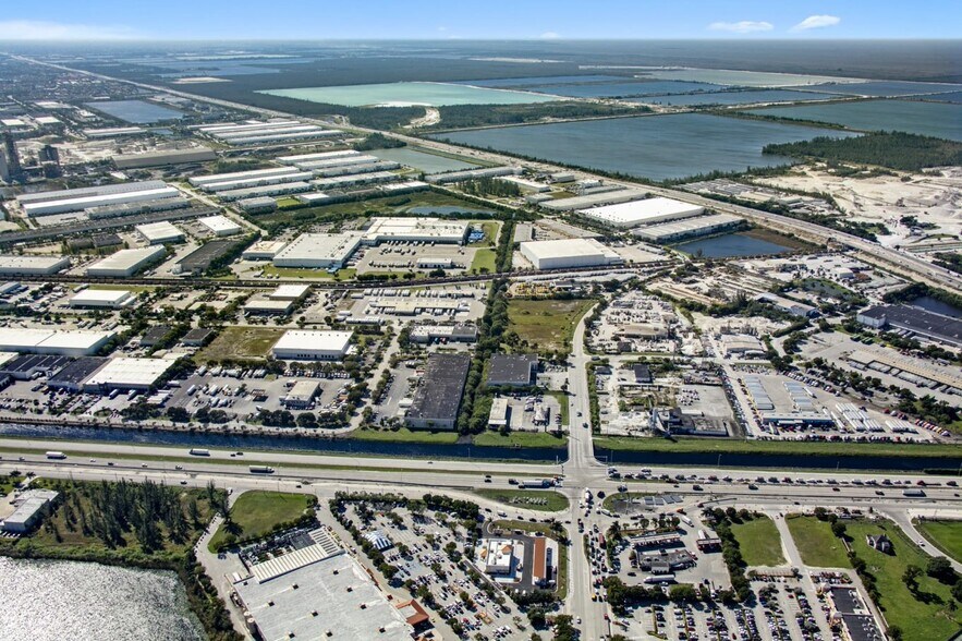 More Photos Of 11200 NW 138th St, Medley Warehouse For Lease