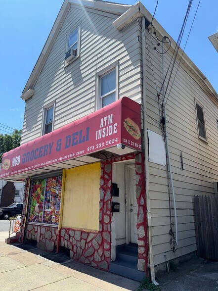 Primary Photo Of 134 E 33rd St, Paterson Flex For Sale