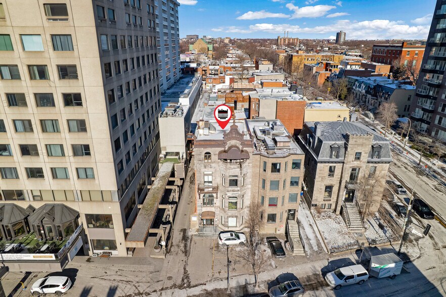 More Photos Of 525 Rue Sherbrooke E, Montréal Office For Lease
