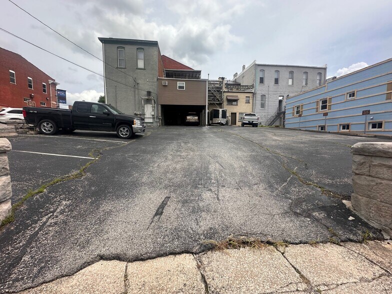 More Photos Of 62 Public Sq, Salem Storefront Retail Office For Sale