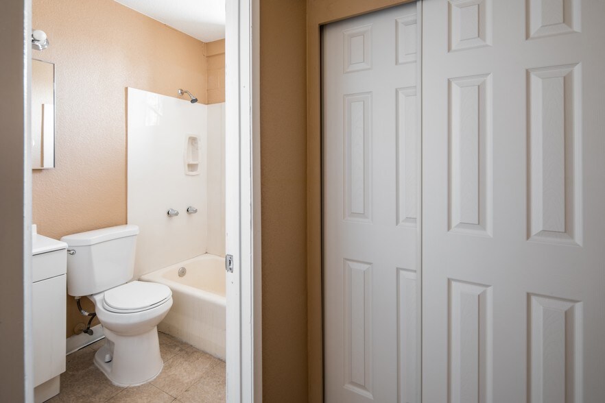 More Photos Of 2504 N Las Vegas Blvd, North Las Vegas Apartments For Sale