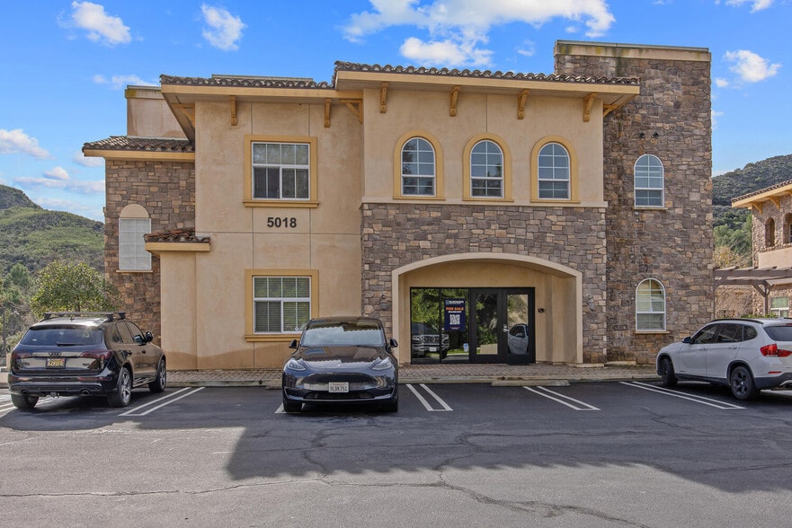 More Photos Of 5018 Chesebro Rd, Agoura Hills Medical For Sale