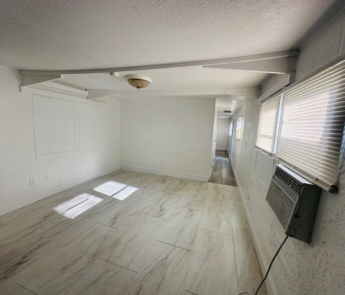 More Photos Of 1025 W Socrum Loop Rd, Lakeland Manufactured Housing Mobile Home Park For Sale