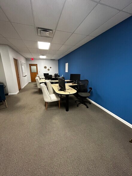 More Photos Of 137 Commerce Park Dr, Westerville Office For Sale