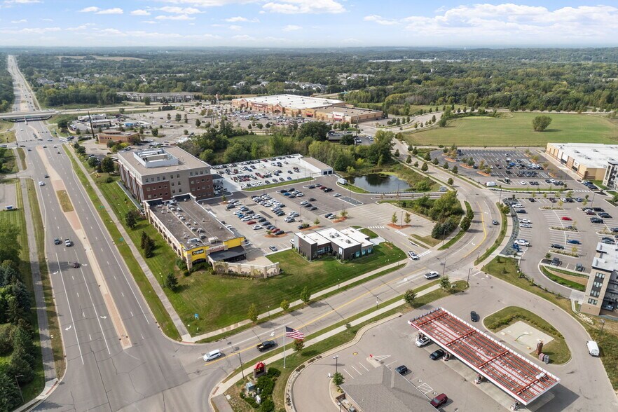 More Photos Of 18389 Orchard Trl, Lakeville Medical For Lease