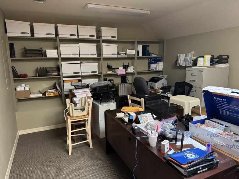More Photos Of 1120 US-190, Covington Healthcare For Lease
