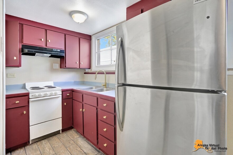 More Photos Of 1335 Hyder St, Anchorage Apartments For Sale