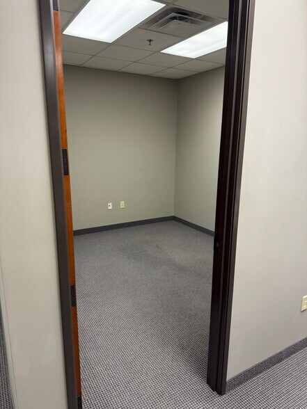 More Photos Of 608 E Hickory St, Denton Unknown For Lease