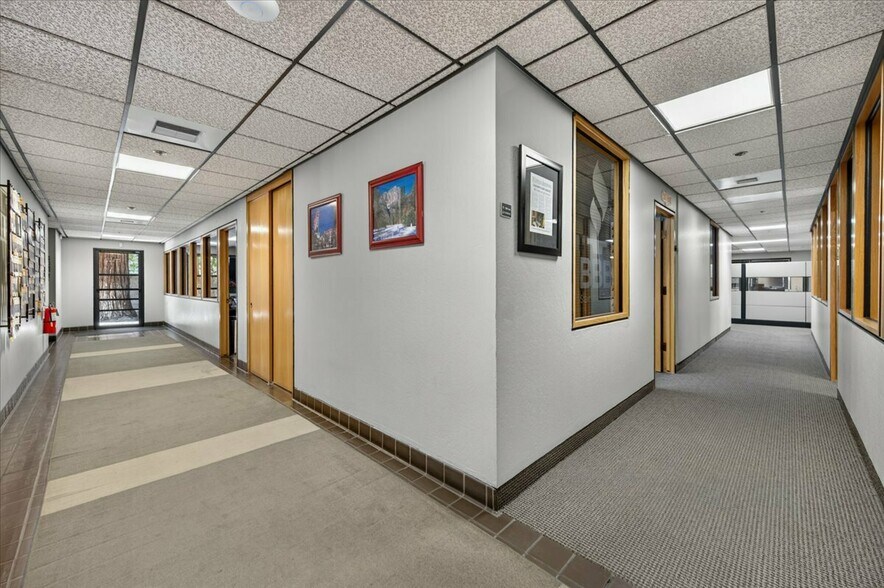 More Photos Of 2600 Shaw Ave, Fresno Office For Sale