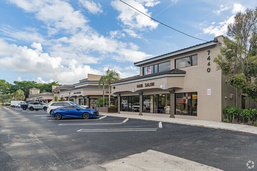 More Photos Of 7400-7448 Wiles Rd, Coral Springs Storefront Retail Office For Lease