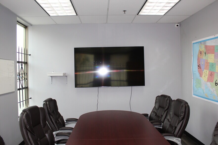 More Photos Of 7133 Telegraph Rd, Montebello Warehouse For Lease