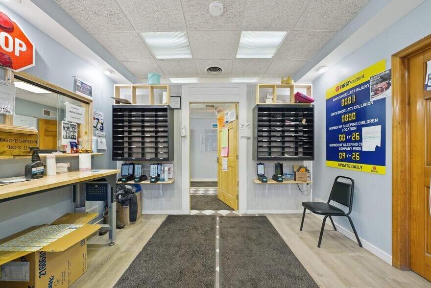 More Photos Of 6700 Martin St, Rome Flex For Sale