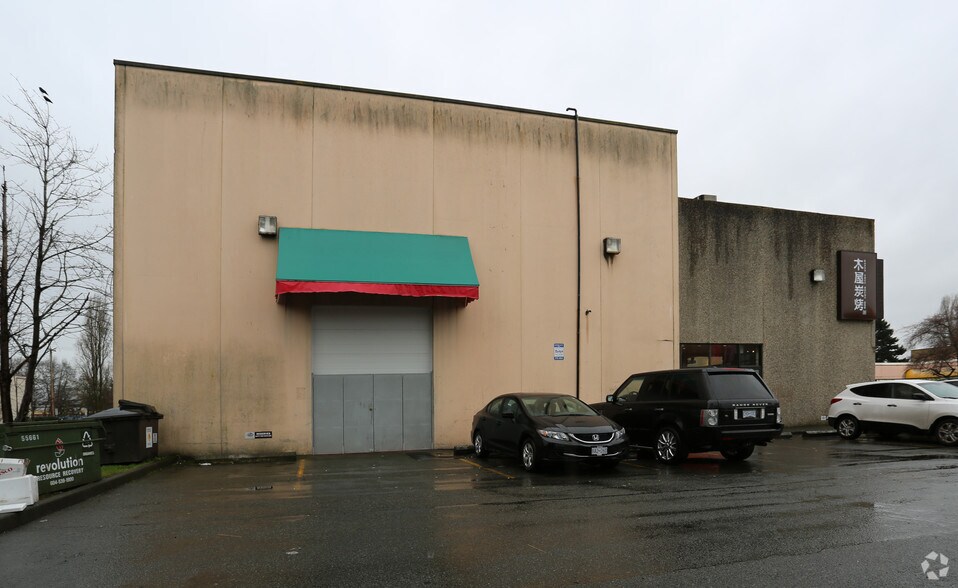 More Photos Of 8171 Alexandra Rd, Richmond Storefront Retail Office For Lease