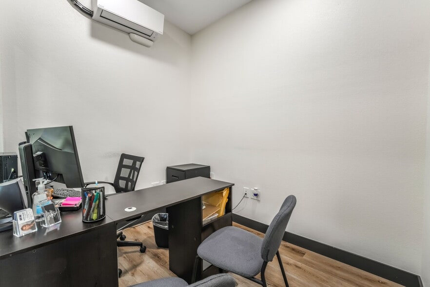 More Photos Of 3329 S Eastern Ave, Las Vegas Office For Sale