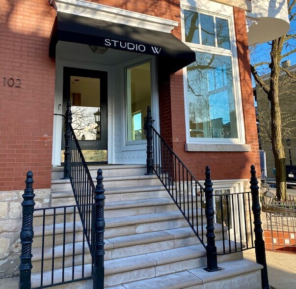 More Photos Of 2-6 W 1st St, Hinsdale Storefront Retail Office For Sale