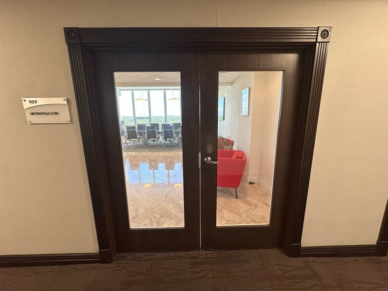 More Photos Of 2455 E Sunrise Blvd, Fort Lauderdale Loft Creative Space For Sale