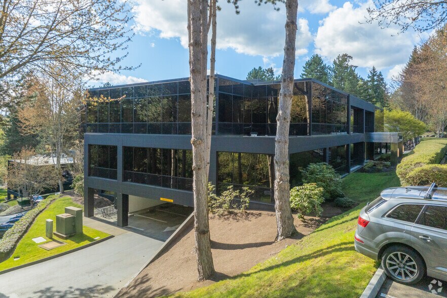 More Photos Of 4020 Lake Washington Blvd NE, Kirkland Office For Lease