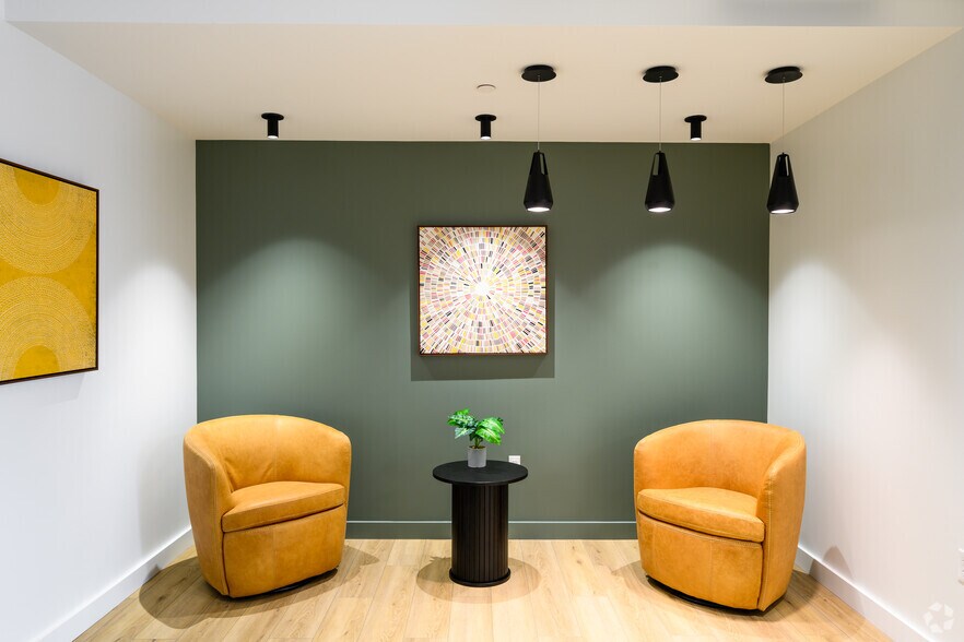 More Photos Of 515 King St, Alexandria Office For Lease