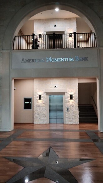 More Photos Of 2526 N Loop 1604, San Antonio Office For Lease