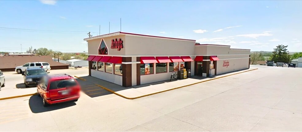 More Photos Of 900 W B St, McCook Fast Food For Sale
