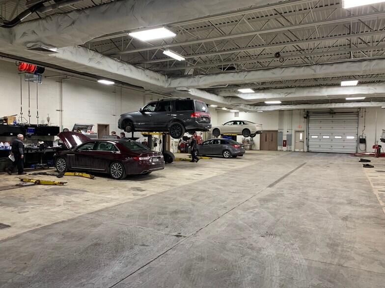 More Photos Of 4800 Clairton Blvd, Pittsburgh Auto Dealership For Lease
