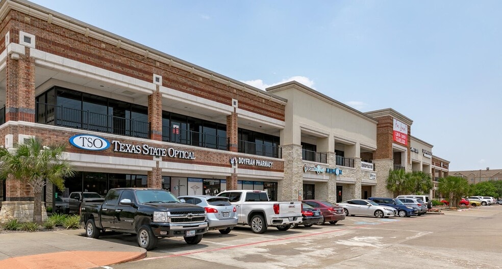 More Photos Of 9701 N Sam Houston Pky, Humble Unknown For Lease