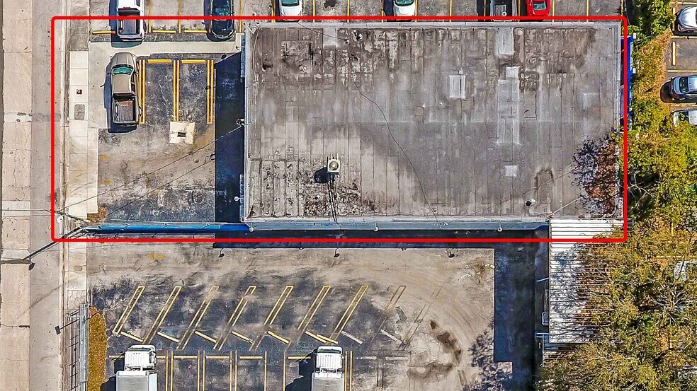 More Photos Of 2044 NW 22nd St, Miami Warehouse For Lease