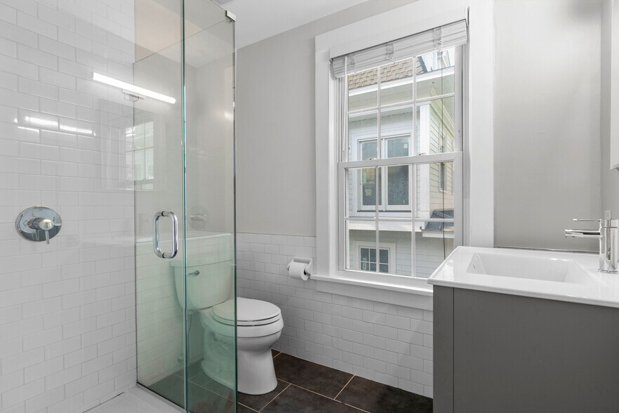 More Photos Of 2 Park St, Norwalk Apartments For Sale