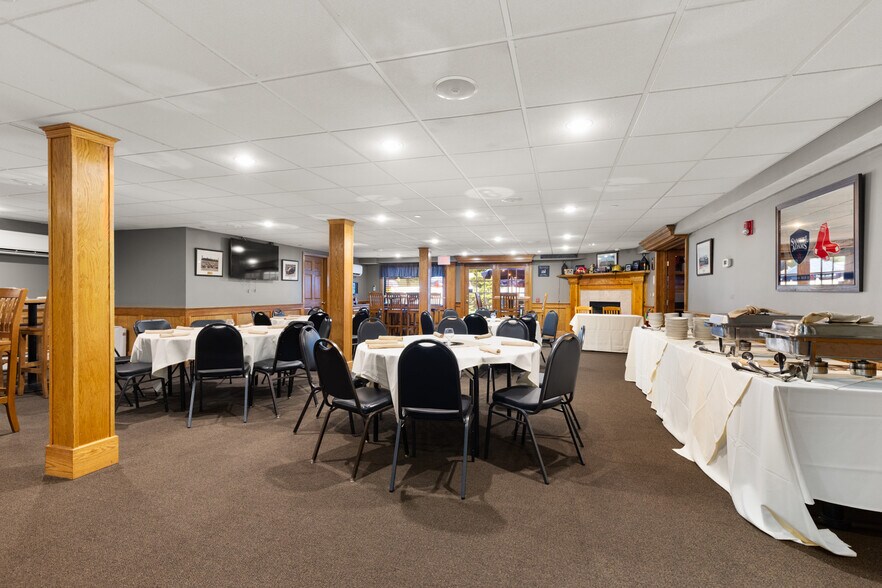 More Photos Of 11 Farmington Rd, Rochester Restaurant For Sale