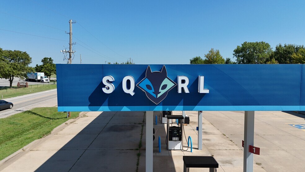 More Photos Of 1110 N Main St, Cheney Service Station For Sale