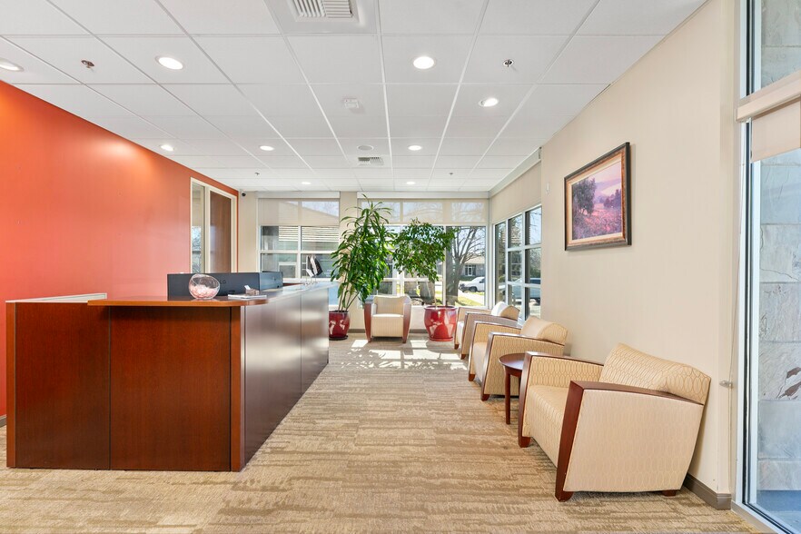 More Photos Of 975 Reserve Dr, Roseville Medical For Sale