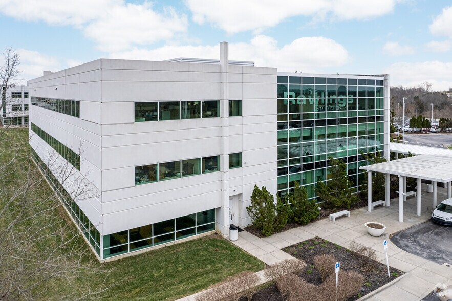Primary Photo Of 1 Eden Pky, La Grange Office For Lease