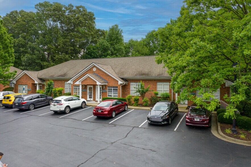 More Photos Of 401-413 Creekstone Rdg, Woodstock Office Residential For Sale