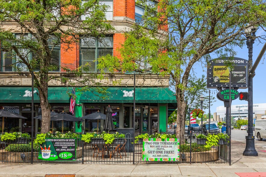 More Photos Of 301 Ninth St, Huntington Office For Sale