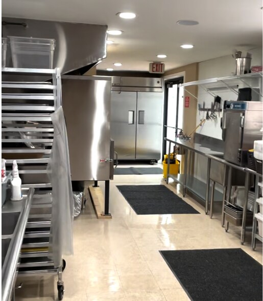 More Photos Of 1992 Twin Pines Trail, Overgaard Restaurant For Sale