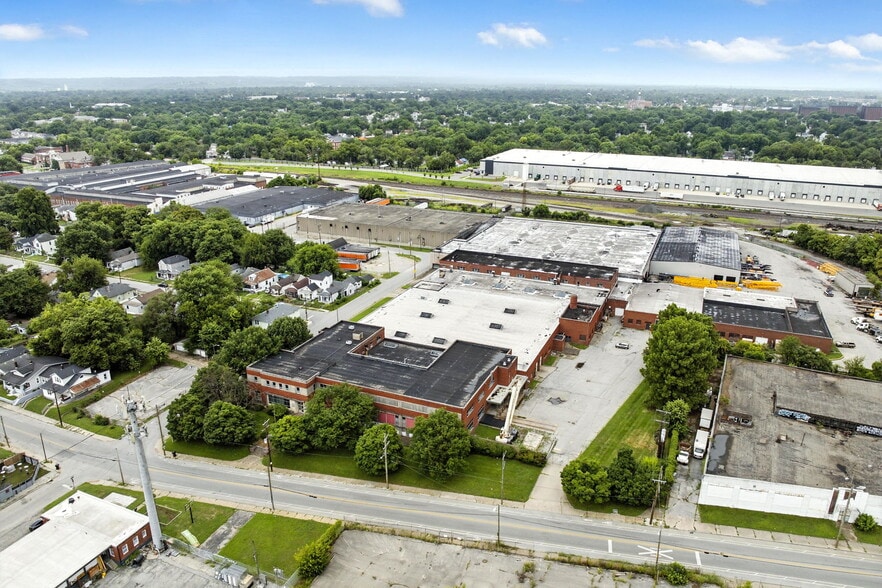 More Photos Of 1661 W Hill St, Louisville Manufacturing For Sale