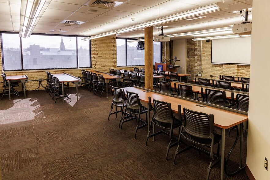 More Photos Of 111 Commerce Ave SW, Grand Rapids Schools For Sale