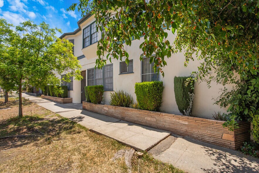More Photos Of 1215 S Fairfax Ave, Los Angeles Apartments For Sale