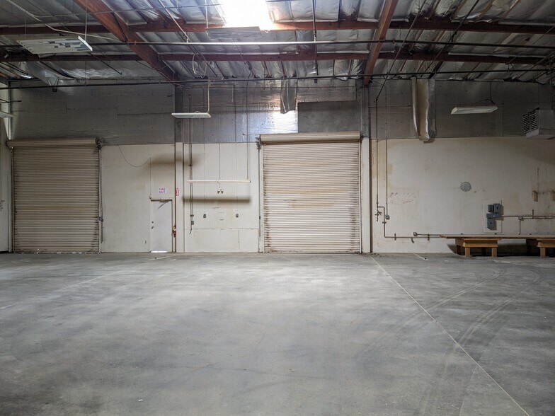 More Photos Of 351 Demeter St, East Palo Alto Warehouse For Lease