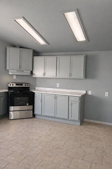 More Photos Of 6831 Juniper Ave, Fontana General Retail For Sale