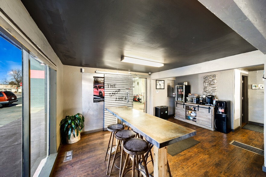 More Photos Of 3001 E Platte Ave, Colorado Springs Service For Sale